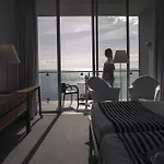 エスタラージェン ダ ポンタ ド ソル 4*